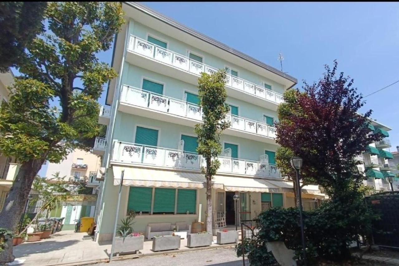 Hotel Sabrina Nord Ρίμινι Εξωτερικό φωτογραφία